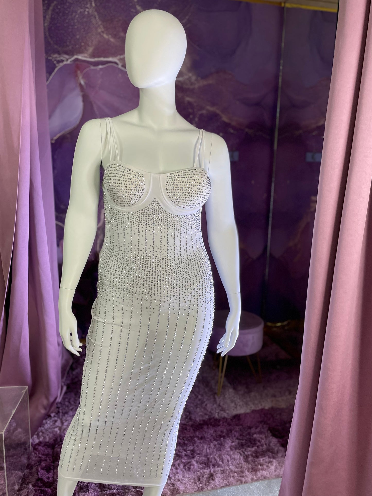 Iconic Dress (Sleeveless)