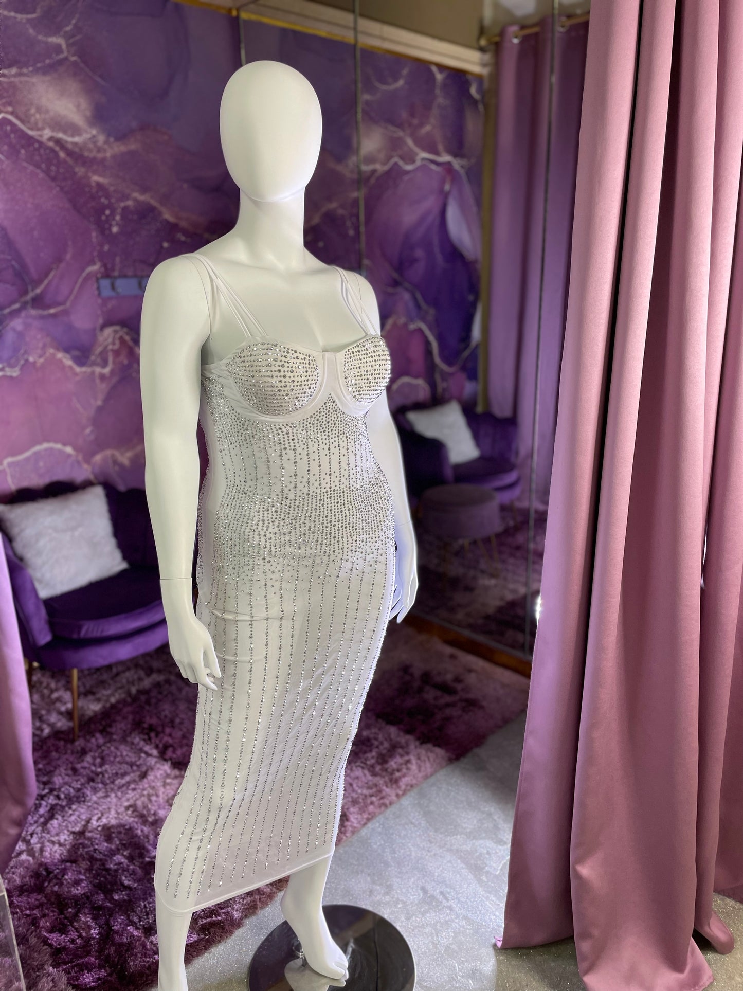 Iconic Dress (Sleeveless)