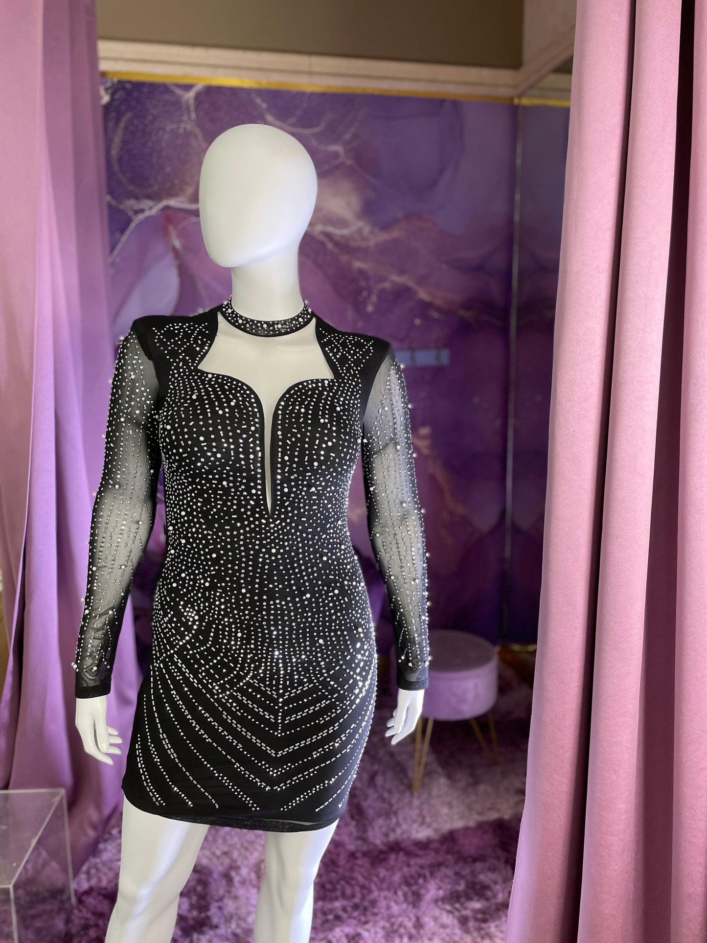 Glorifying Dress