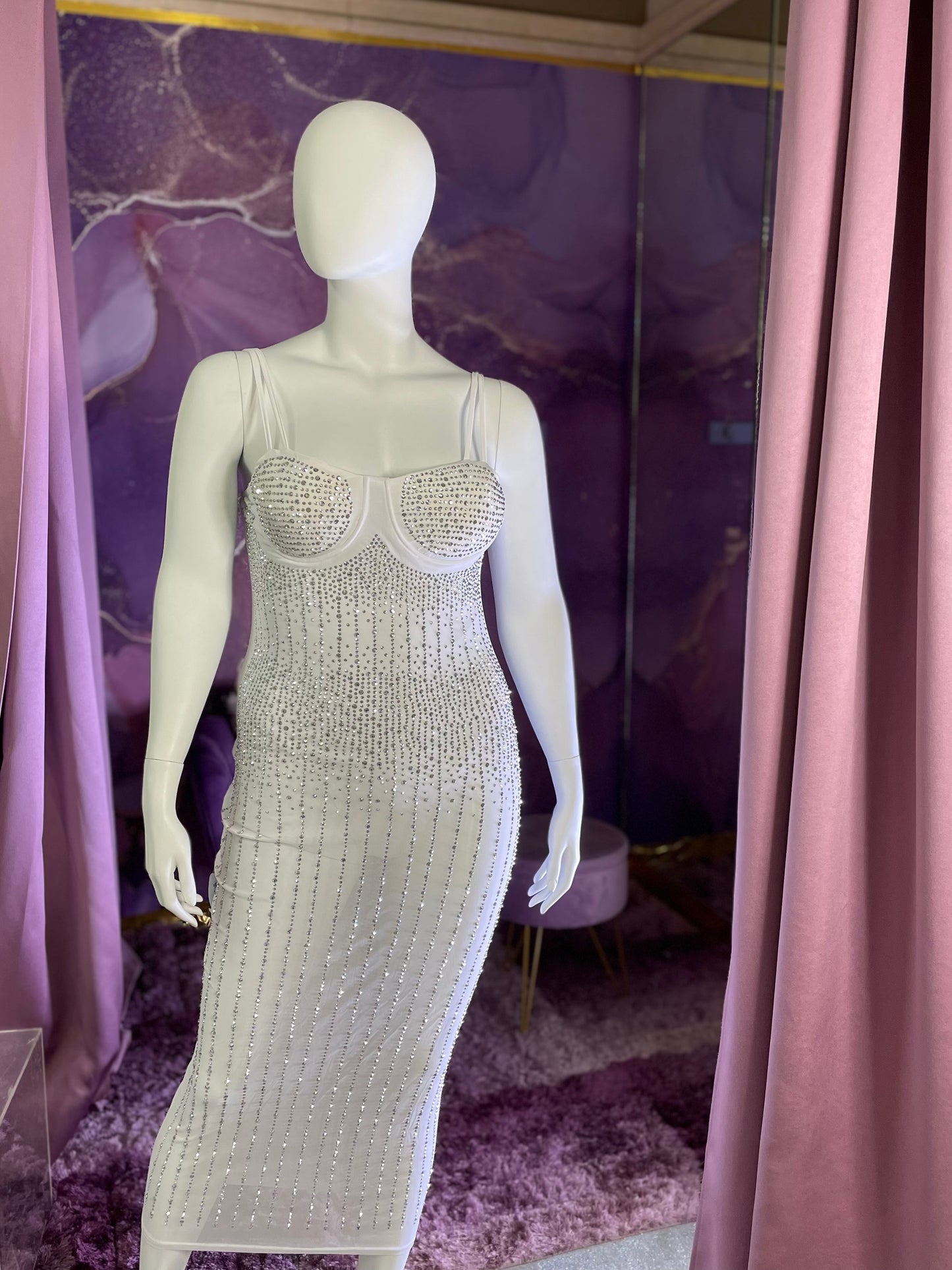 Iconic Dress (Sleeveless)