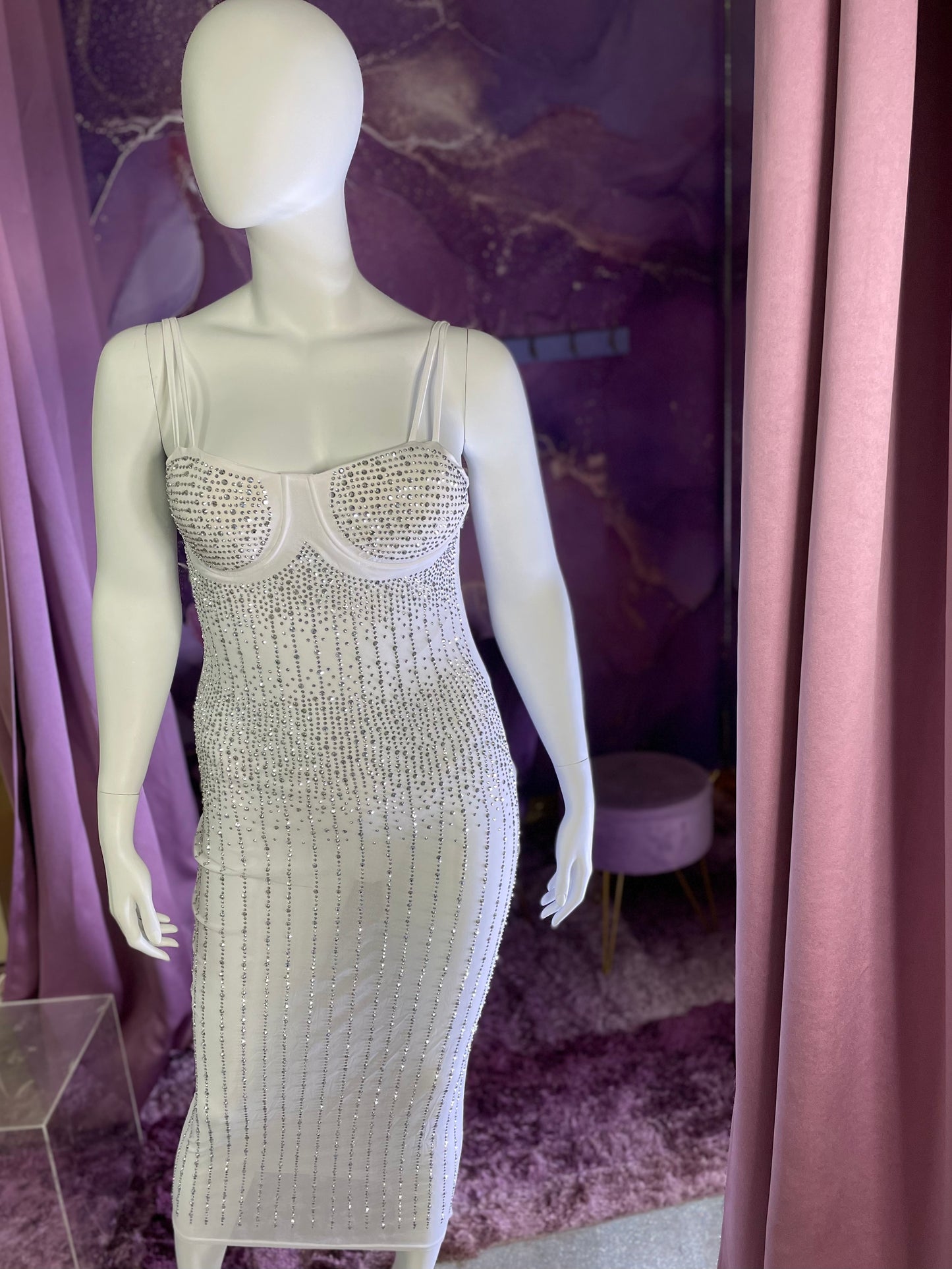Iconic Dress (Sleeveless)