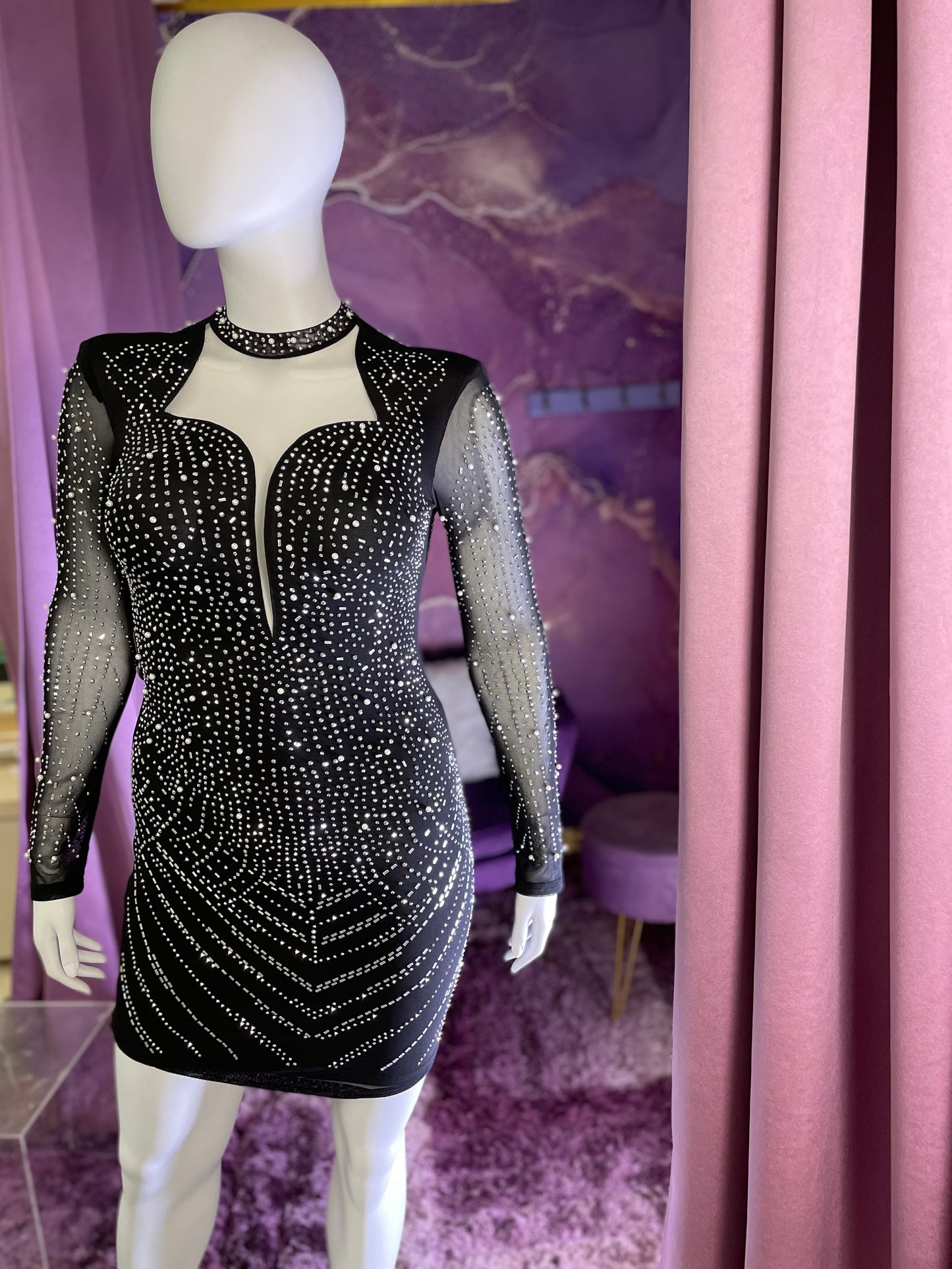 Glorifying Dress