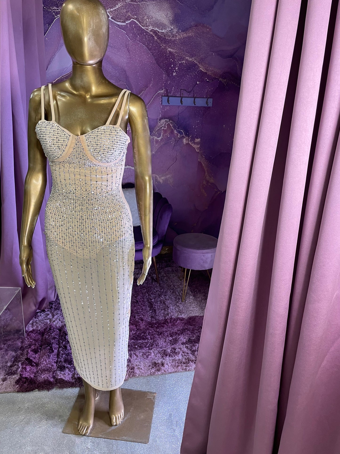 Iconic Dress (Sleeveless)